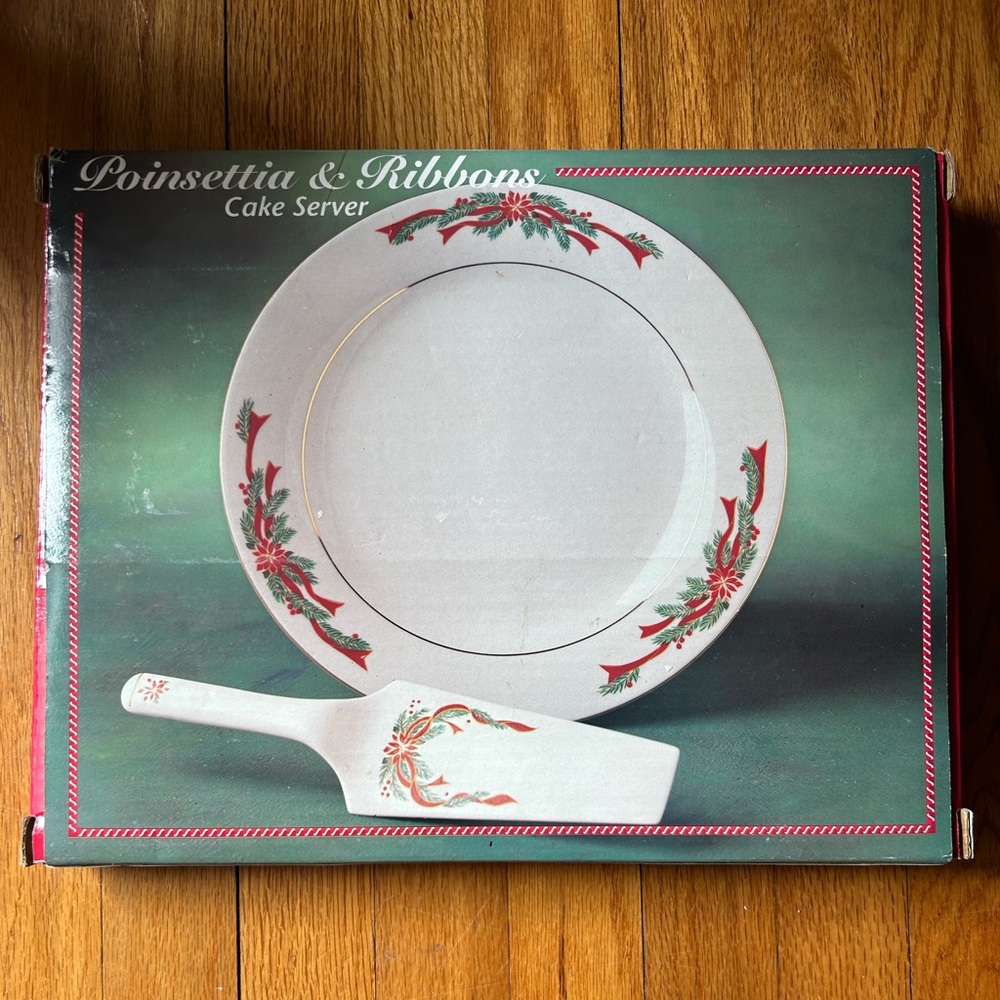 Vintage Poinsettia And Ribbons Cake Serving Set by Tienshan Fine China